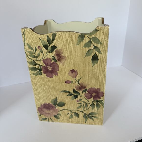 Vintage Croscill Cottage Rose 2 Piece Set Waste Basket Tissue Box Cover Wooden - Picture 2 of 12